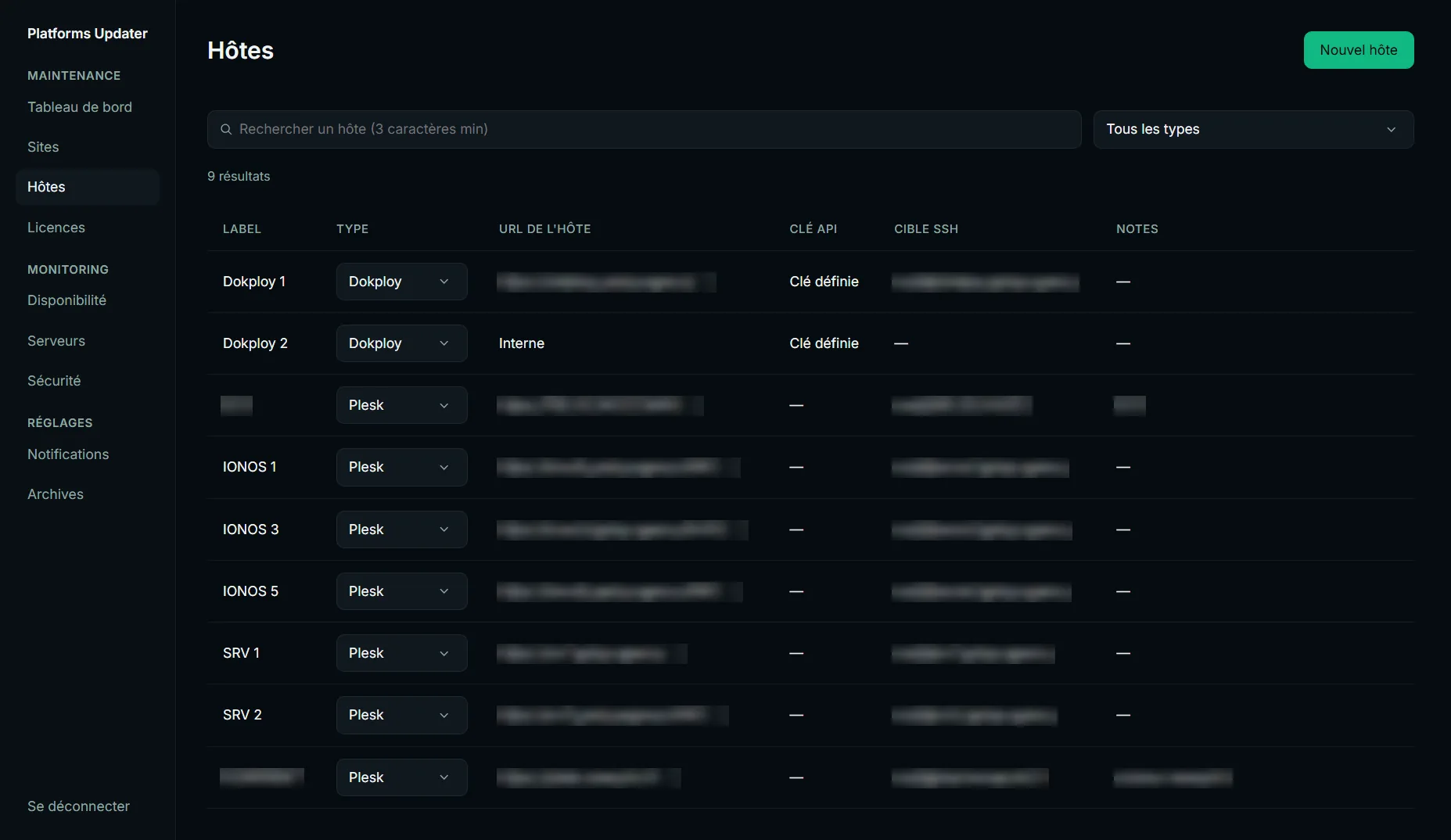Hôtes — serveurs Plesk et Dokploy connectés, clés API et cibles SSH